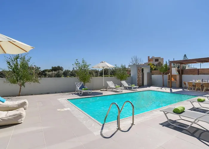 Eva Olivestone By 빌라 겐나디